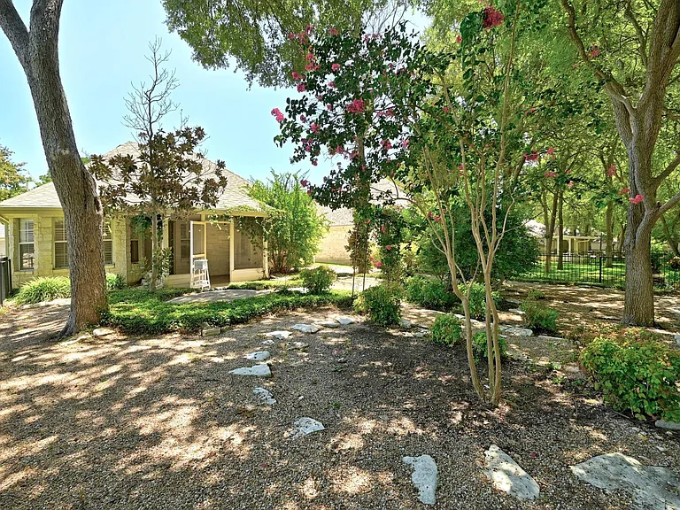 125 Melissa Ct — Photo 4