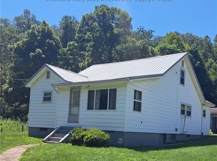 588 Saunders Creek Rd, Milton, WV 25541