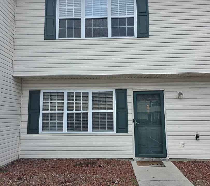21 Pirates Cove Dr