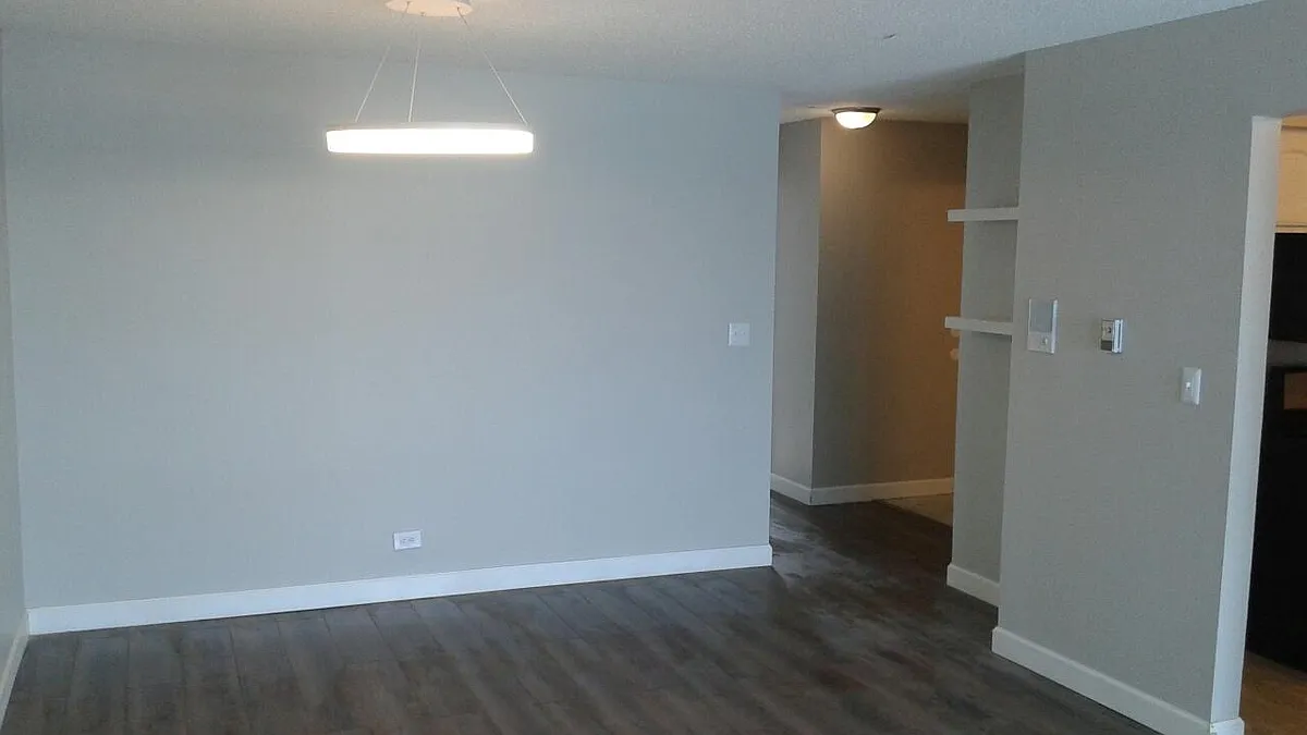 Building Photo - 137 Gregory St #15