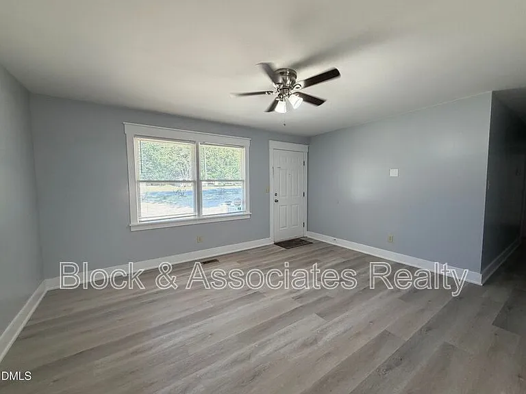 600 Manns Chapel Rd — Photo 3