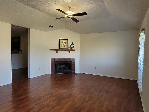 4th image of 2309 Jamie Dr