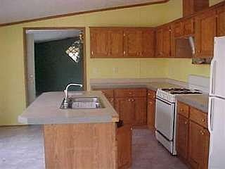 3rd image of 4510 N Tamarack St