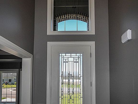 4th image of 9726 Garden Walk