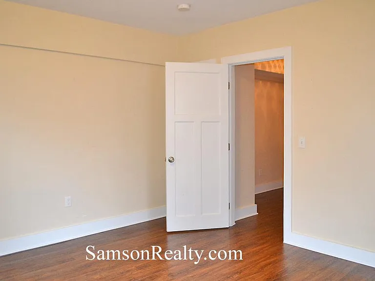 495 Oaklawn Ave — Photo 10