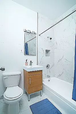 3rd image of 302 Manhattan Ave #3B