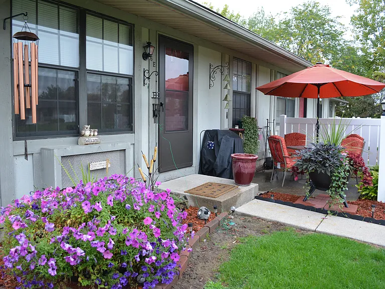 Riverview Estates — Photo 2