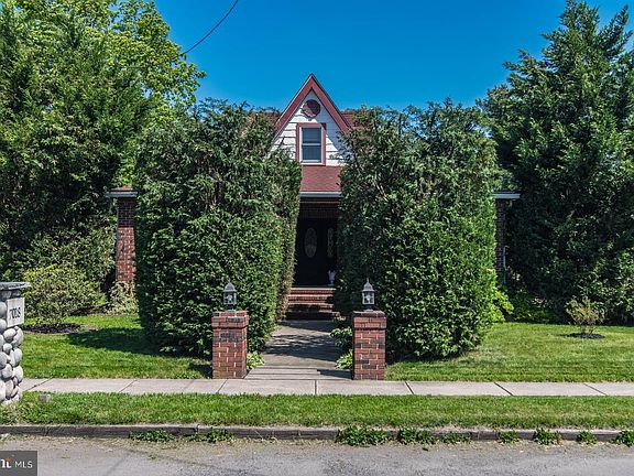 5th image of 7018 N Radcliffe St