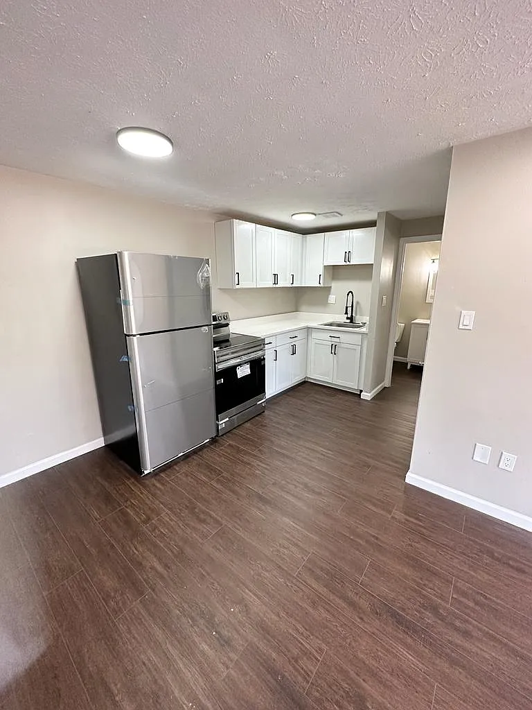 1 bed, 750 sqft, $895 — Photo 1