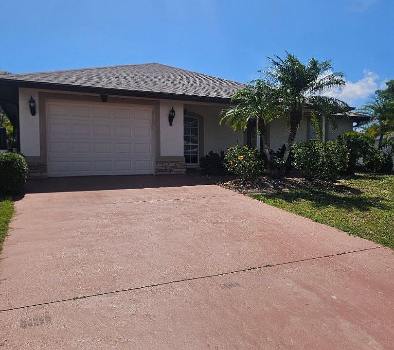 1st image of 511 Palmetto Dr NE