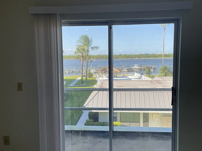 MASTER BEDROOM VIEW
