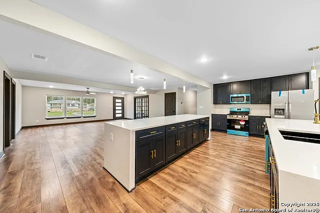 2643 W Gramercy Pl — Photo 8