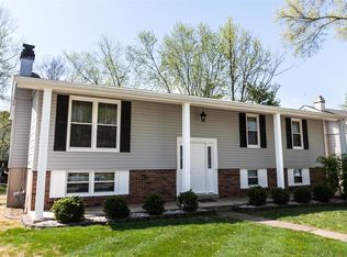 414 Madrina Ct, Ballwin, MO 63021