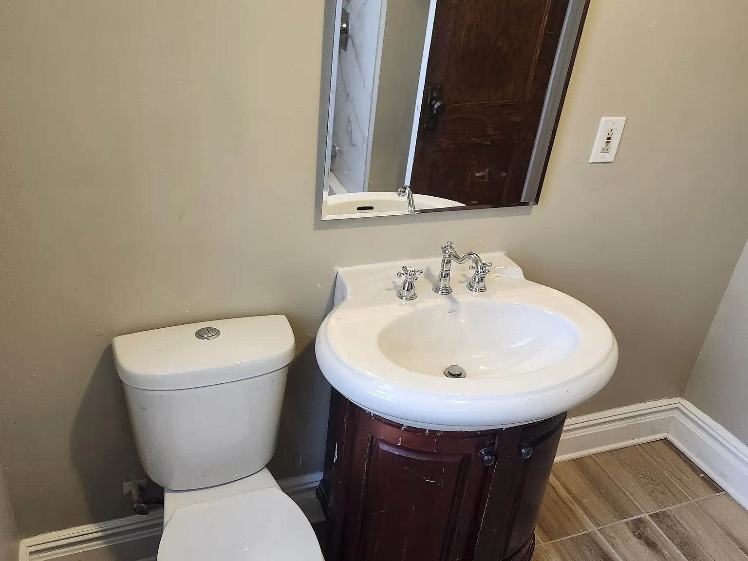 2 bed, 1000 sqft, $1,150 — Photo 4
