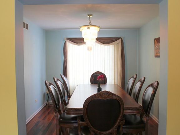 3rd image of 414 Polo Club Dr