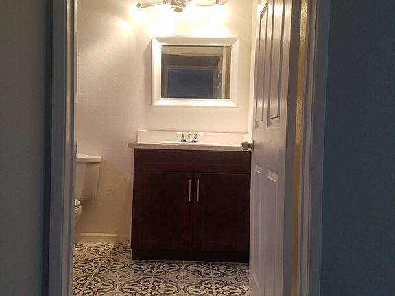 3rd image of 4323 Perlita Ave APT 4