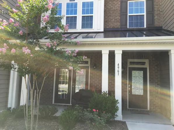 4961 Highcroft Dr, Cary, NC 27519