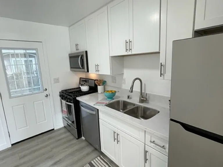 1518 El Sereno Ave — Photo 4