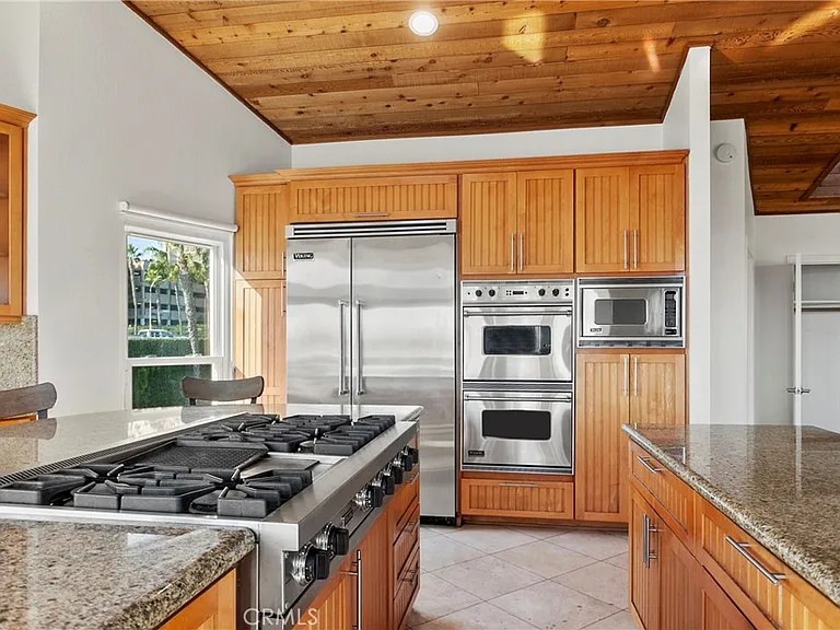 207 La Jolla Dr — Photo 6