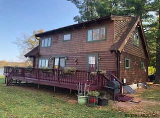 8 Berry Patch Way, Crown Pt, NY 12928