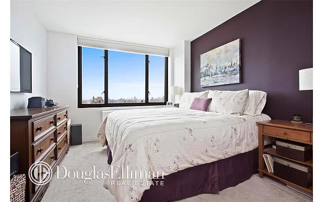 Rented by Douglas Elliman | media 19