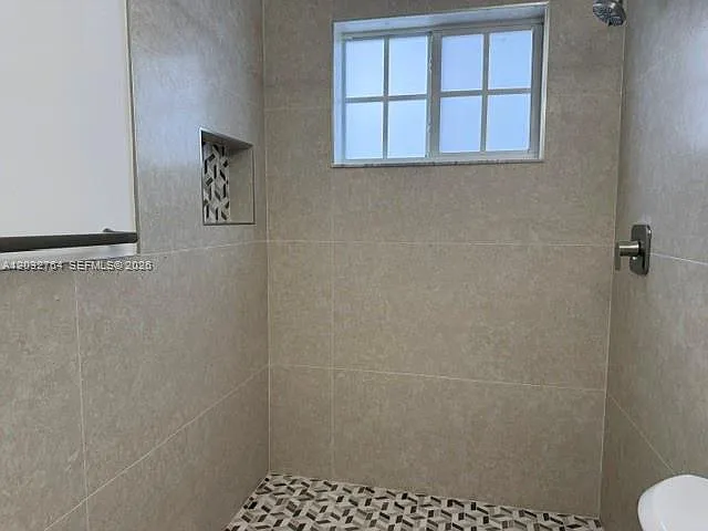 753 Navarre Ave — Photo 14