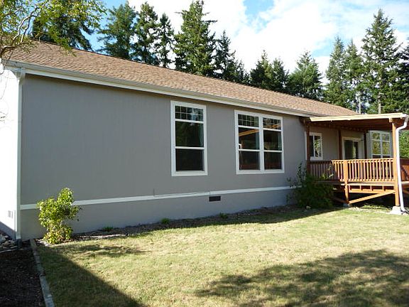 2nd image of 601 E Emerald Lake Dr E