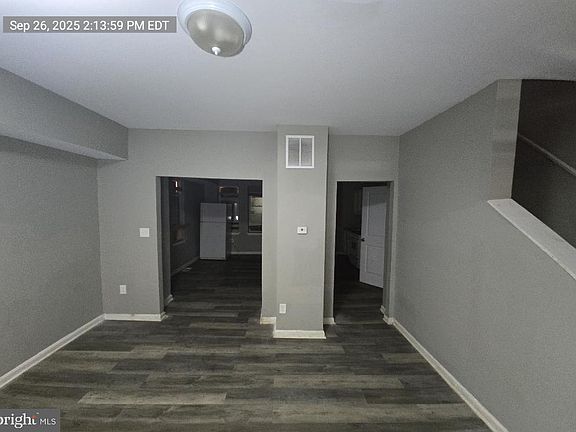 2nd image of 3916 Ridgewood 1/2 Ave