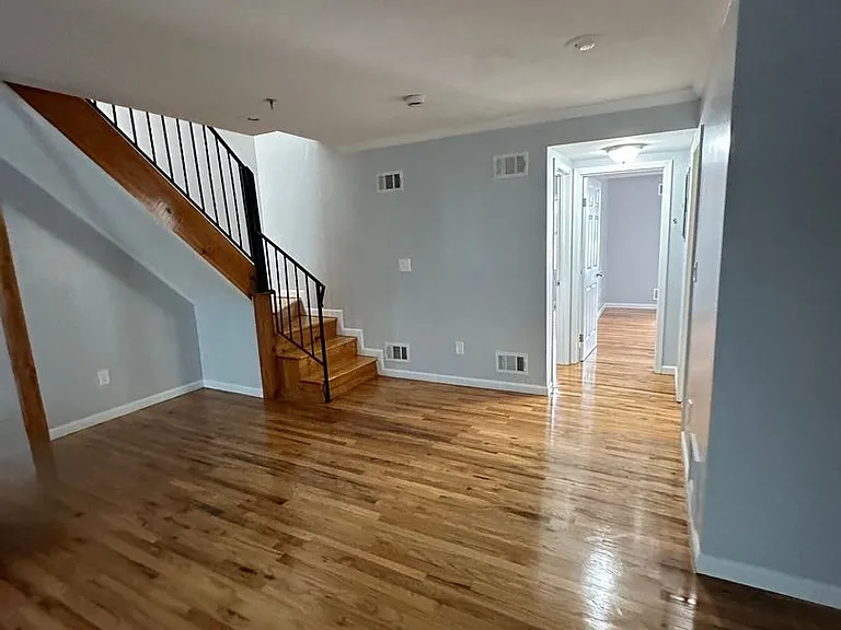 812 - OM-812 New York Avenue LLC — Photo 32