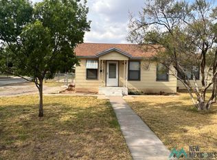 102 E Blodgett St, Carlsbad, NM 88220