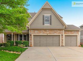 25128 W 150th Ter, Olathe, KS 66061