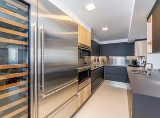1658 Bay Rd APT 706, Miami Beach, FL 33139