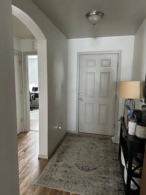 3 bed, 1390 sqft, $2,250 — Photo 4