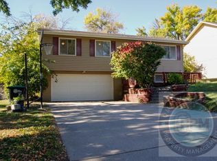 1606 N 107th Ave, Omaha, NE 68114