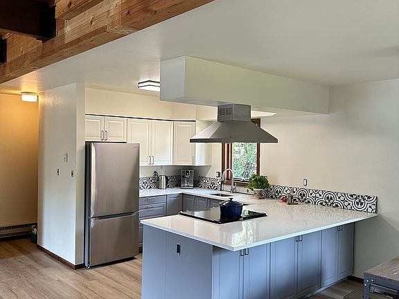 New kitchen - large counter top