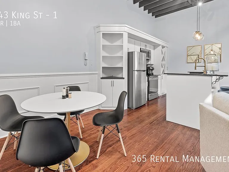 343 King St #1 — Photo 6