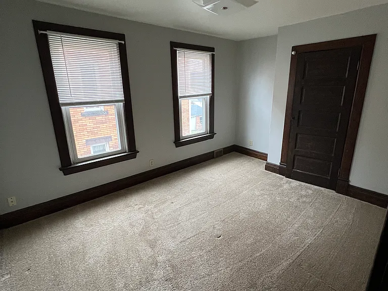271 Dravo Ave — Photo 8