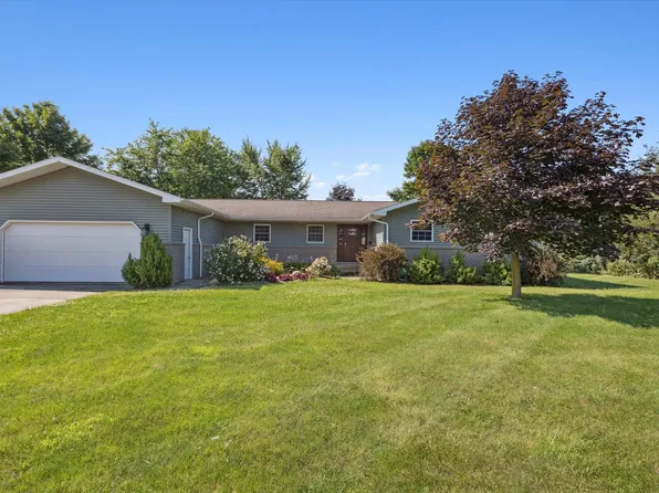 6331 W Caro Rd, Vassar, MI 48768