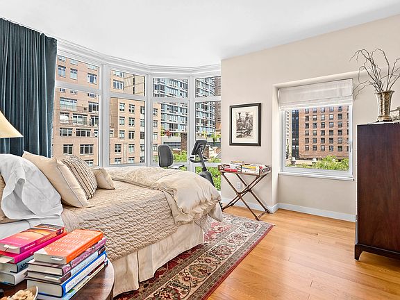 3rd image of 555 W 59th St APT 7G