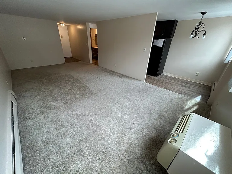 Executive Apartments — Photo 9