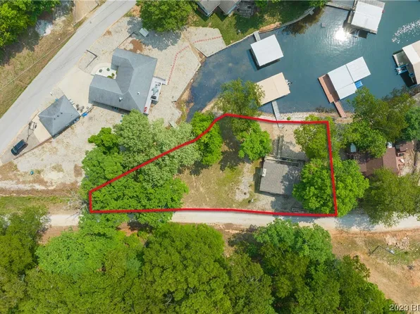 64 Stoney Shores Dr, Sunrise Beach, MO 65079