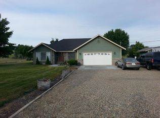 1751 Maple Grove Rd, Sunnyside, WA 98944