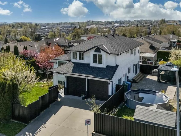 3073 Kingfisher Dr, Abbotsford, BC V2T 5K5