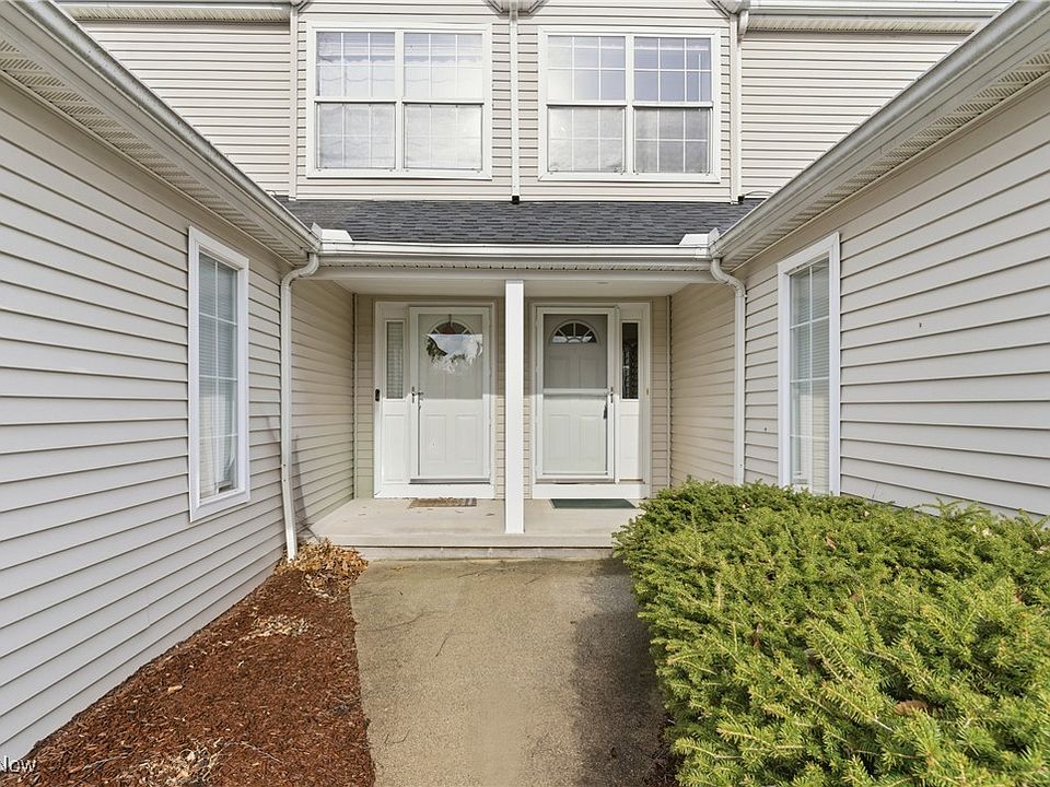 1st image of 9279 Hickory Ridge Dr