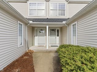 9279 Hickory Ridge Dr, Streetsboro, OH 44241