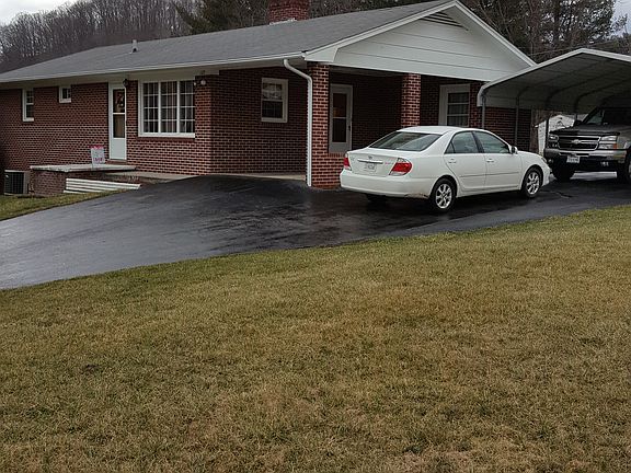 3rd image of 169 Harris Ln