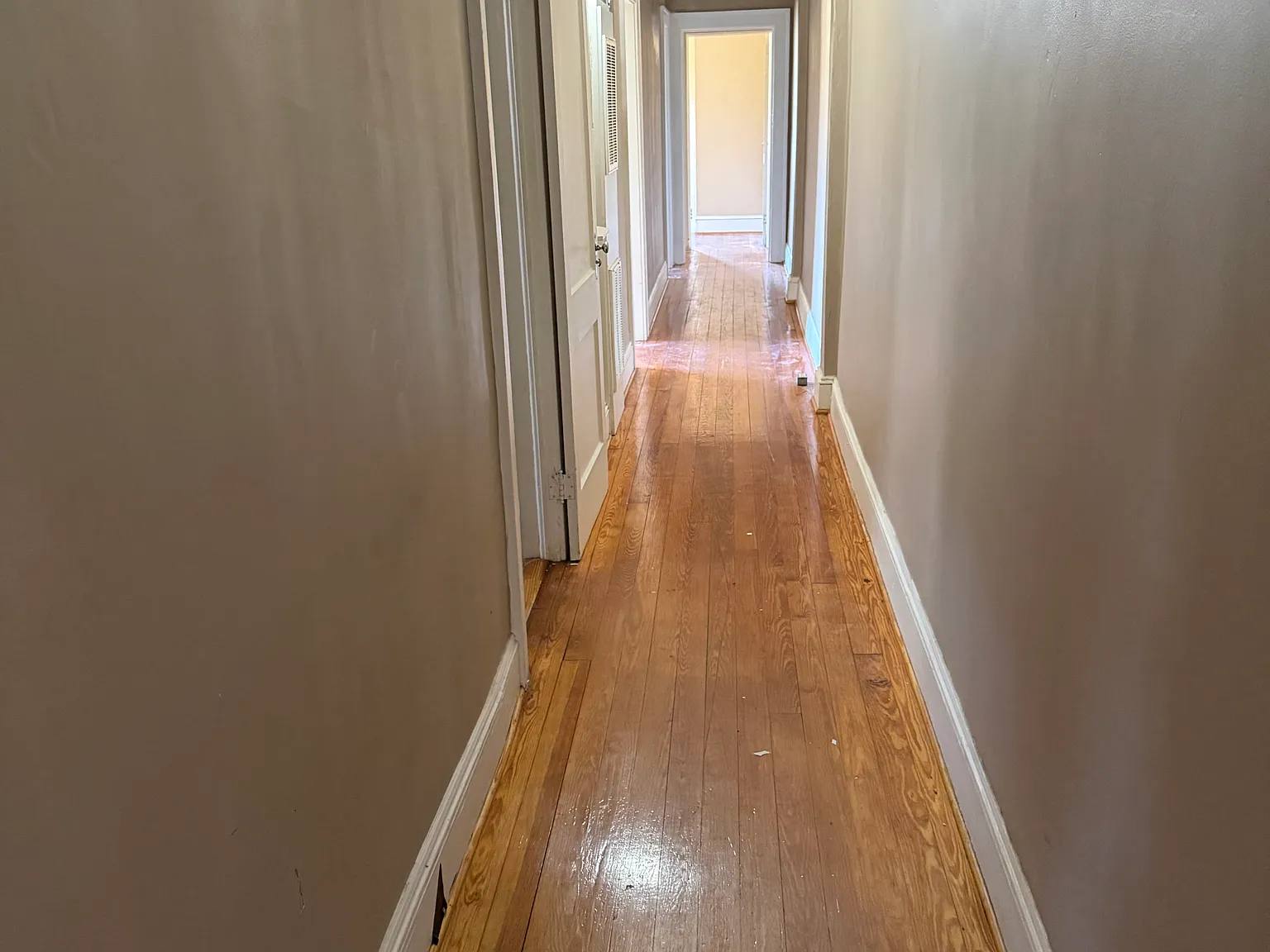 3 bed, 1600 sqft, $1,400 — Photo 4