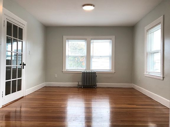 4th image of 143 Farrington St