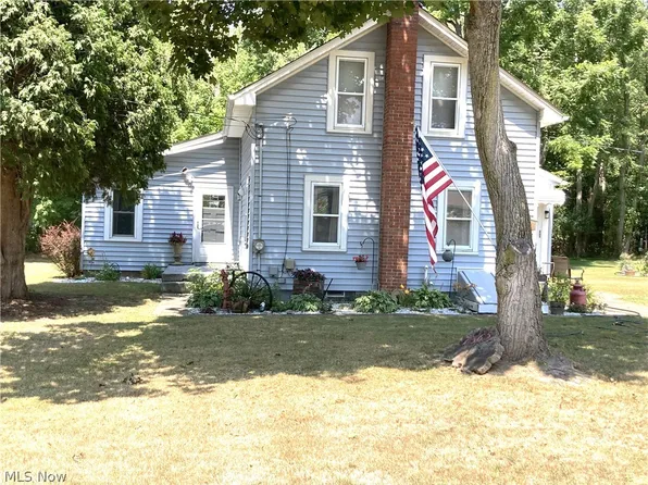 7365 Gilbert St, Chippewa Lake, OH 44215