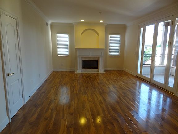 5th image of 216 S Madison Ave APT 304